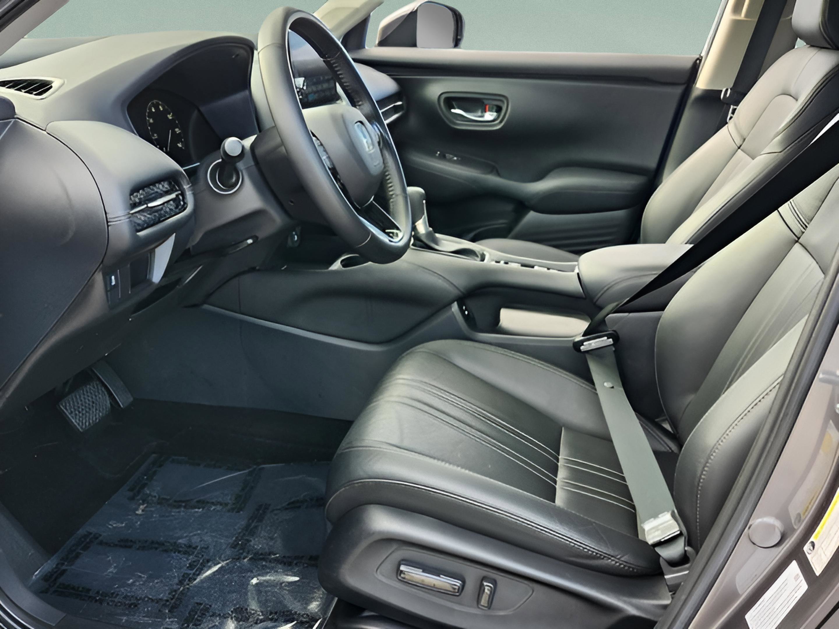 Certified 2025 Honda HR-V EX-L image 9