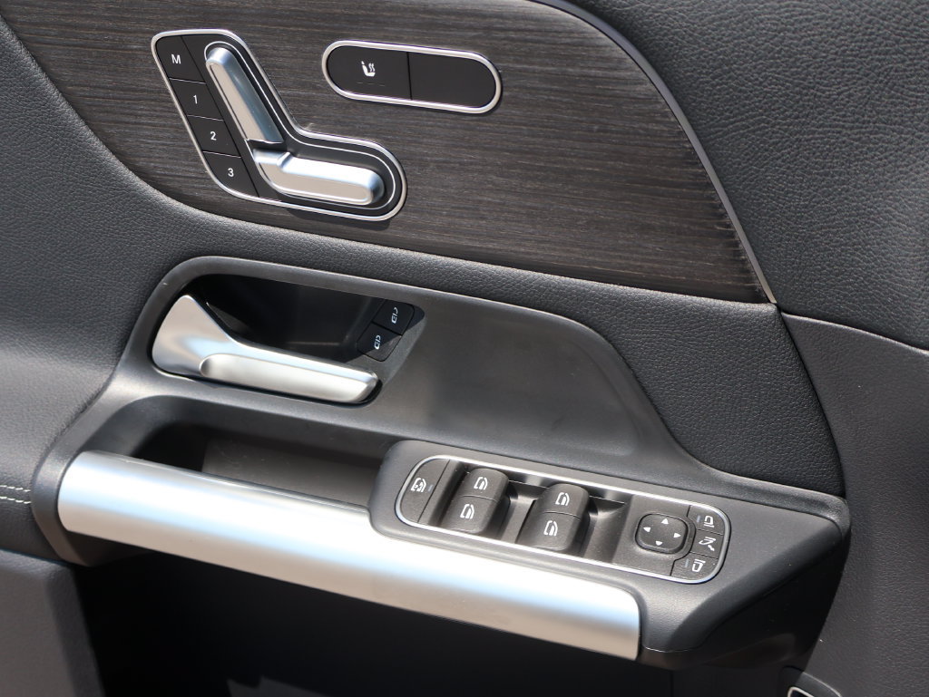 New 2026 Mercedes-Benz GLA 250 4MATIC image 41