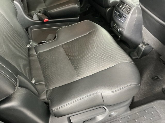 Used 2017 Honda Pilot Elite image 12
