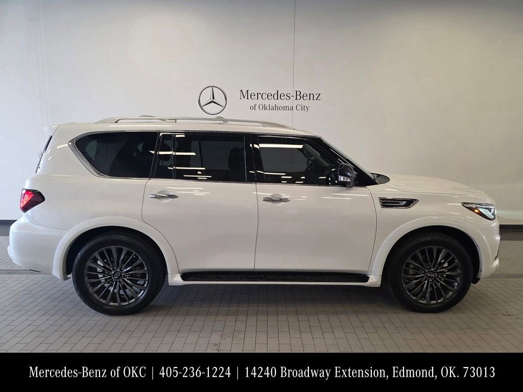 Used 2023 INFINITI QX80 Premium Select w/ All-Season Package image 4