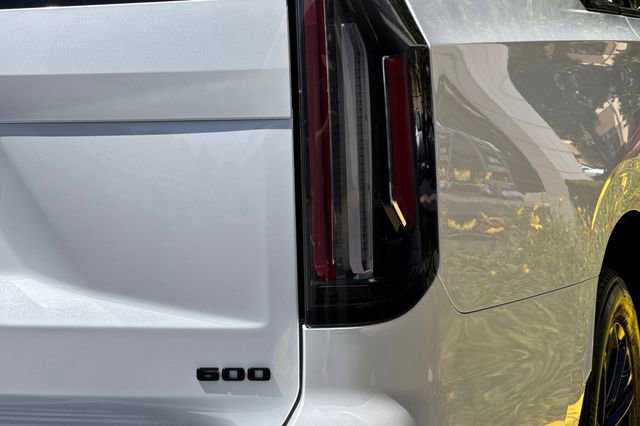 Certified 2023 Cadillac Escalade ESV Sport Platinum w/ LPO, ONYX Package AWD/4WD image 29
