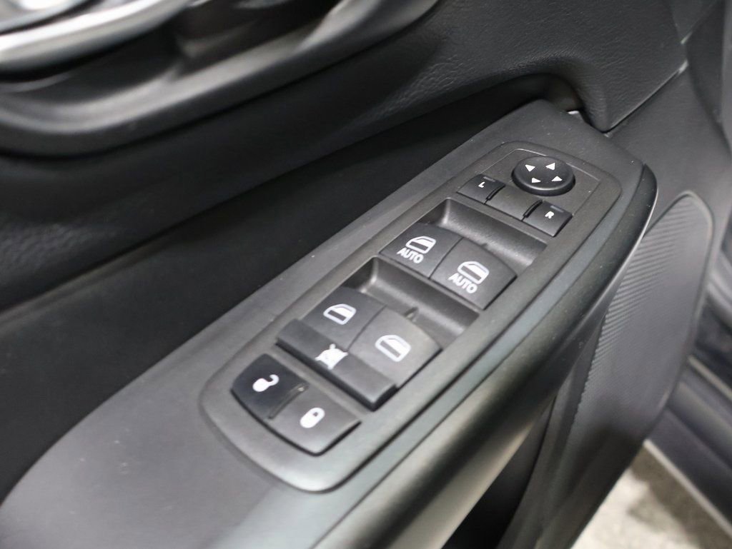 Used 2022 Jeep Cherokee Trailhawk w/ Comfort/Convenience Group image 13