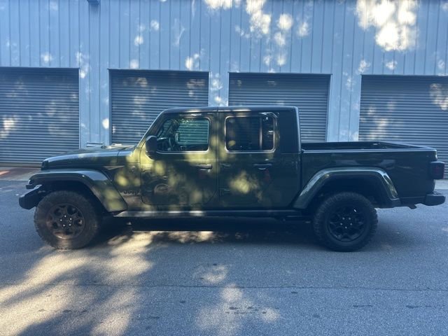Used 2023 Jeep Gladiator Sport AWD/4WD image 6