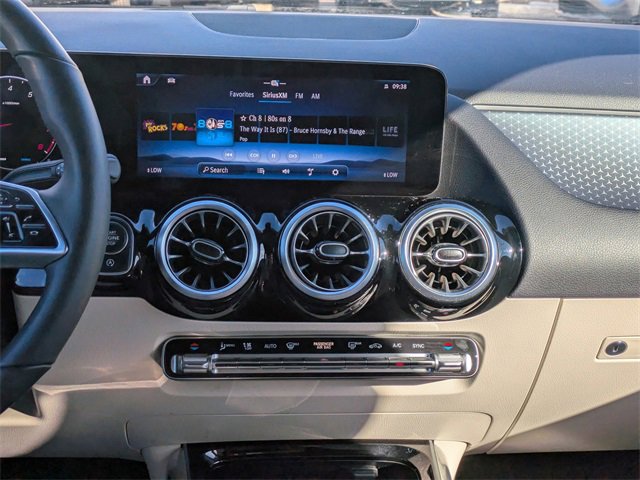 Used 2025 Mercedes-Benz GLA 250 4MATIC image 15