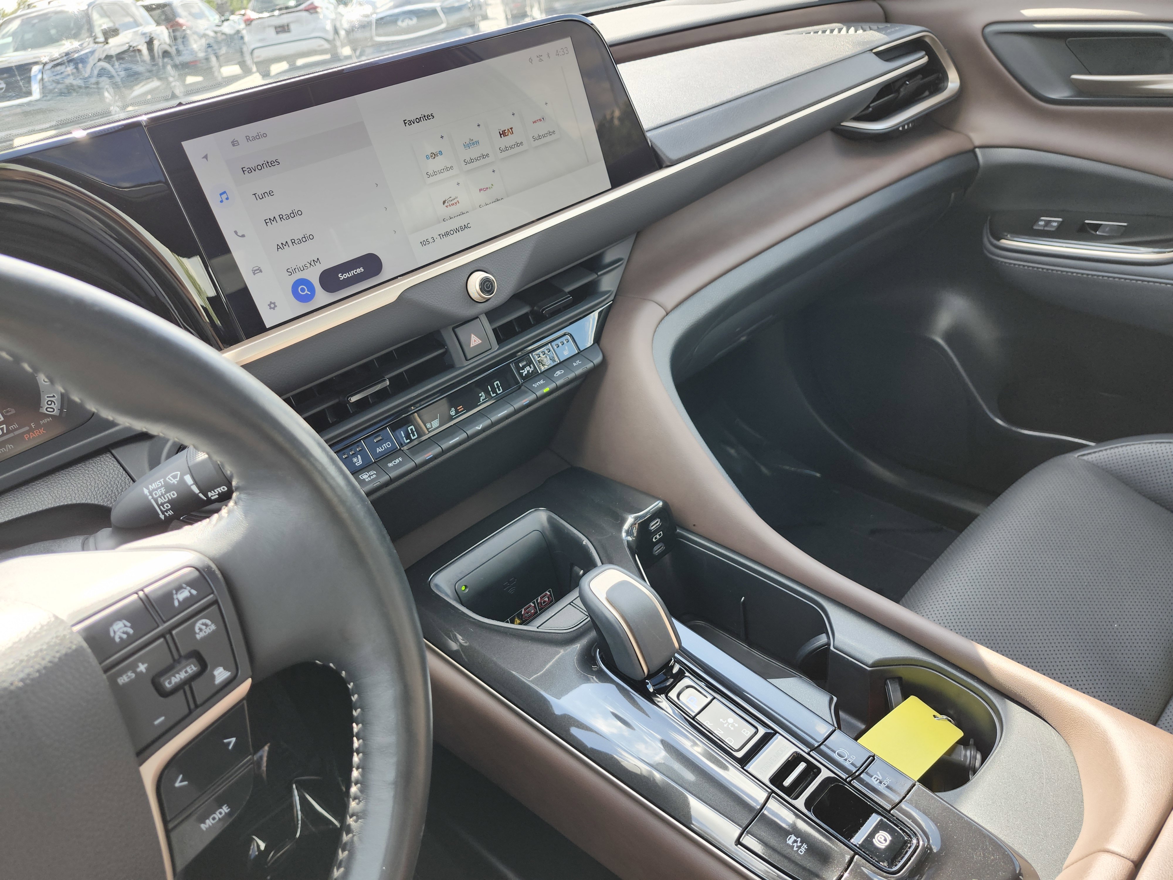 Used 2024 Toyota Crown AWD/4WD image 35