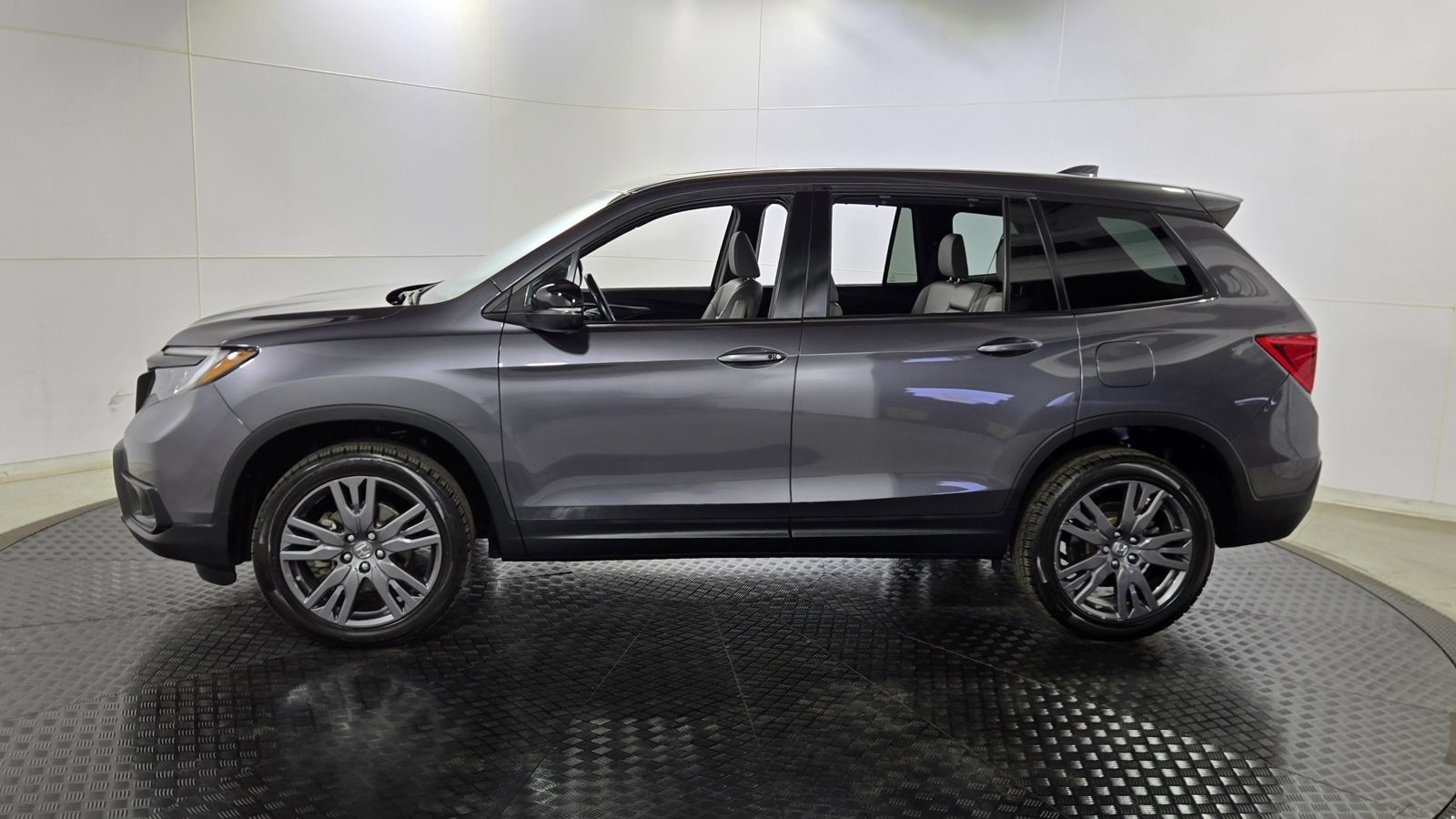 Used 2021 Honda Passport EX-L image 4