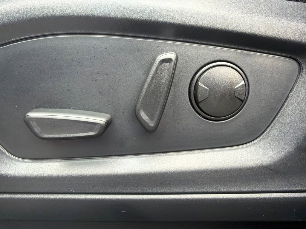 Used 2026 Ford Explorer ST-Line RWD image 14
