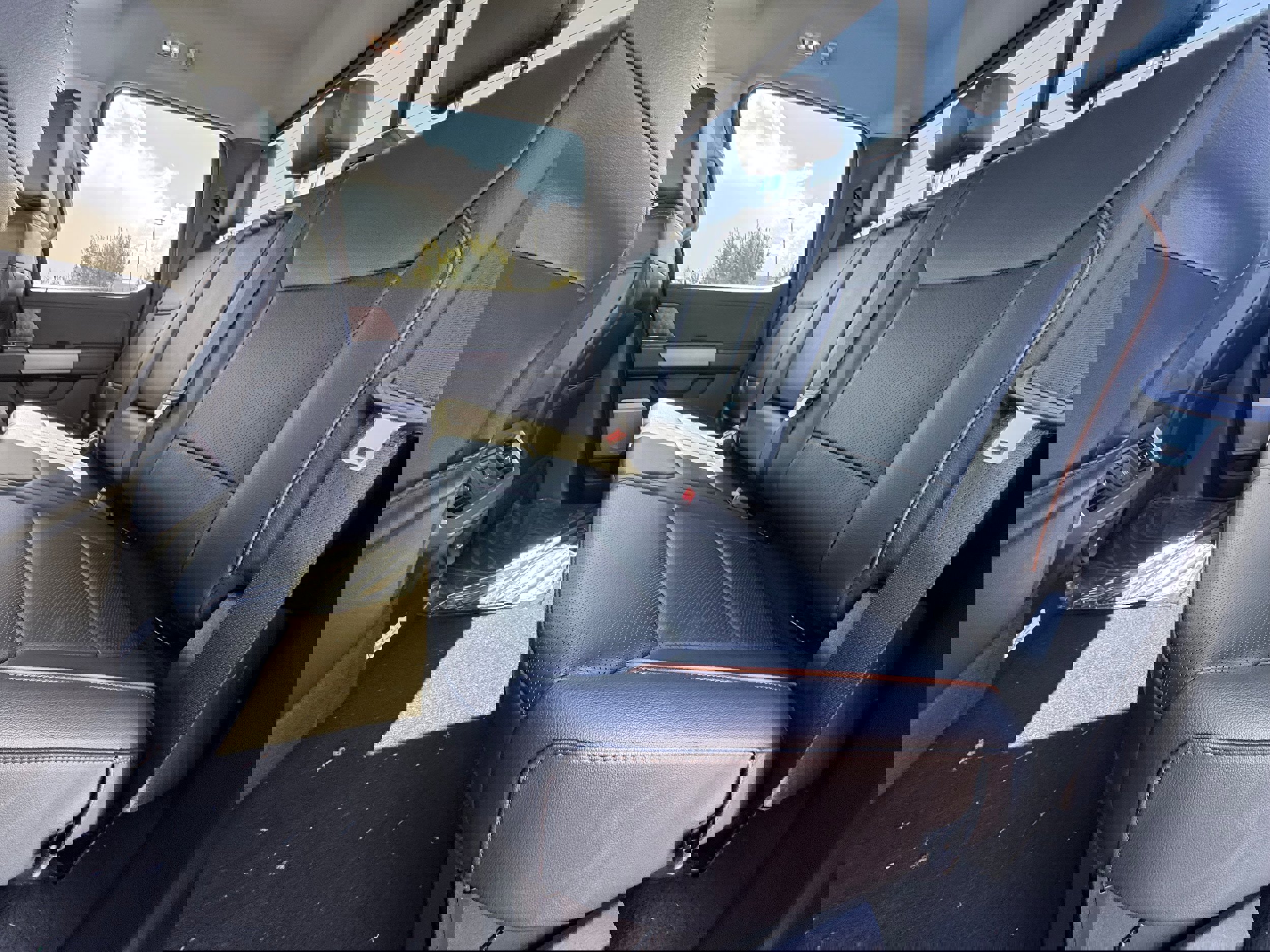 New 2026 Ford F350 Lariat w/ Tremor Off-Road Package image 15