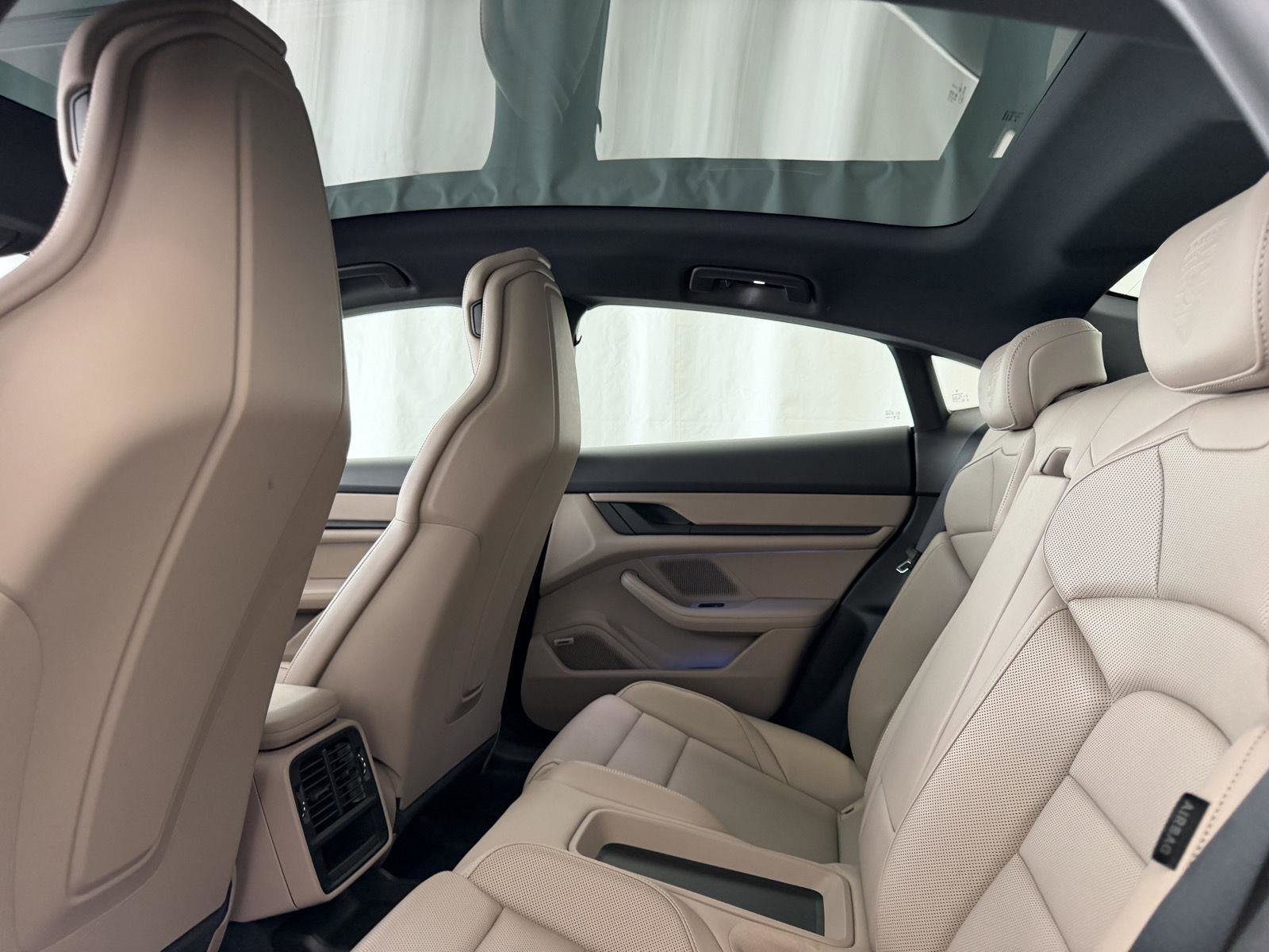 Used 2021 Porsche Taycan 4S image 24