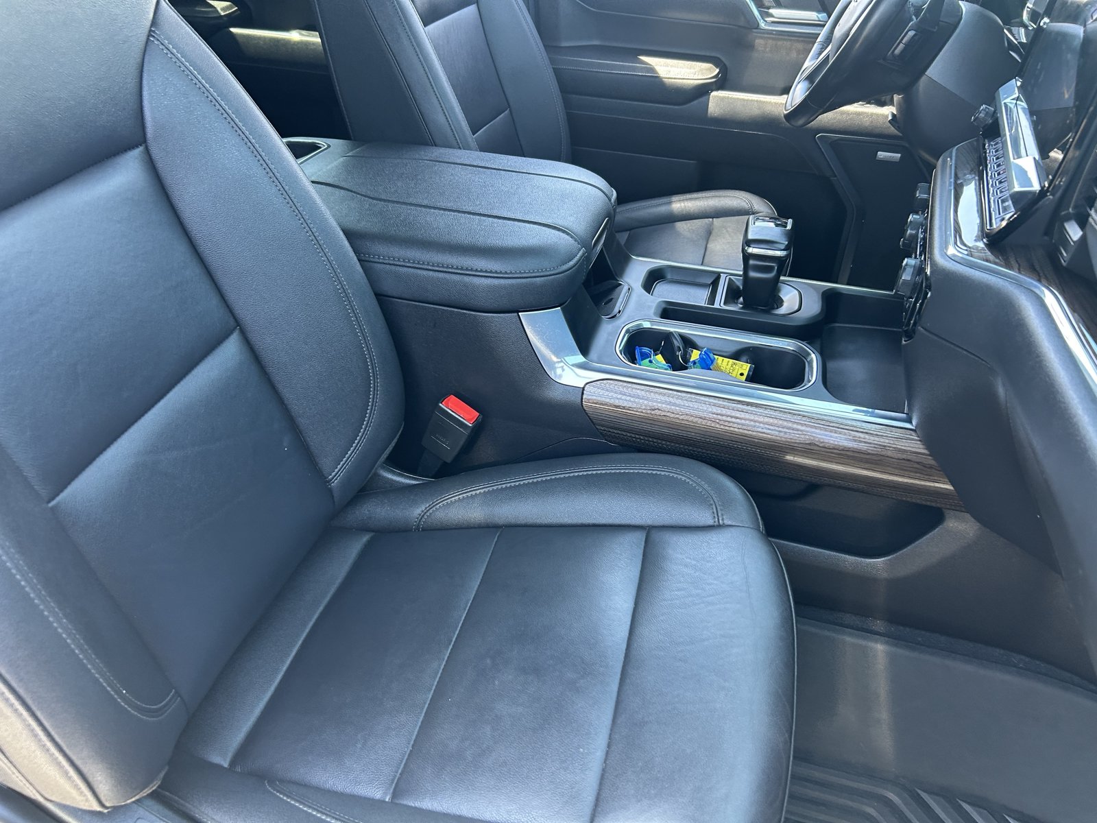 Certified 2024 Chevrolet Silverado 1500 LT Trail Boss w/ Convenience Package II AWD/4WD image 10