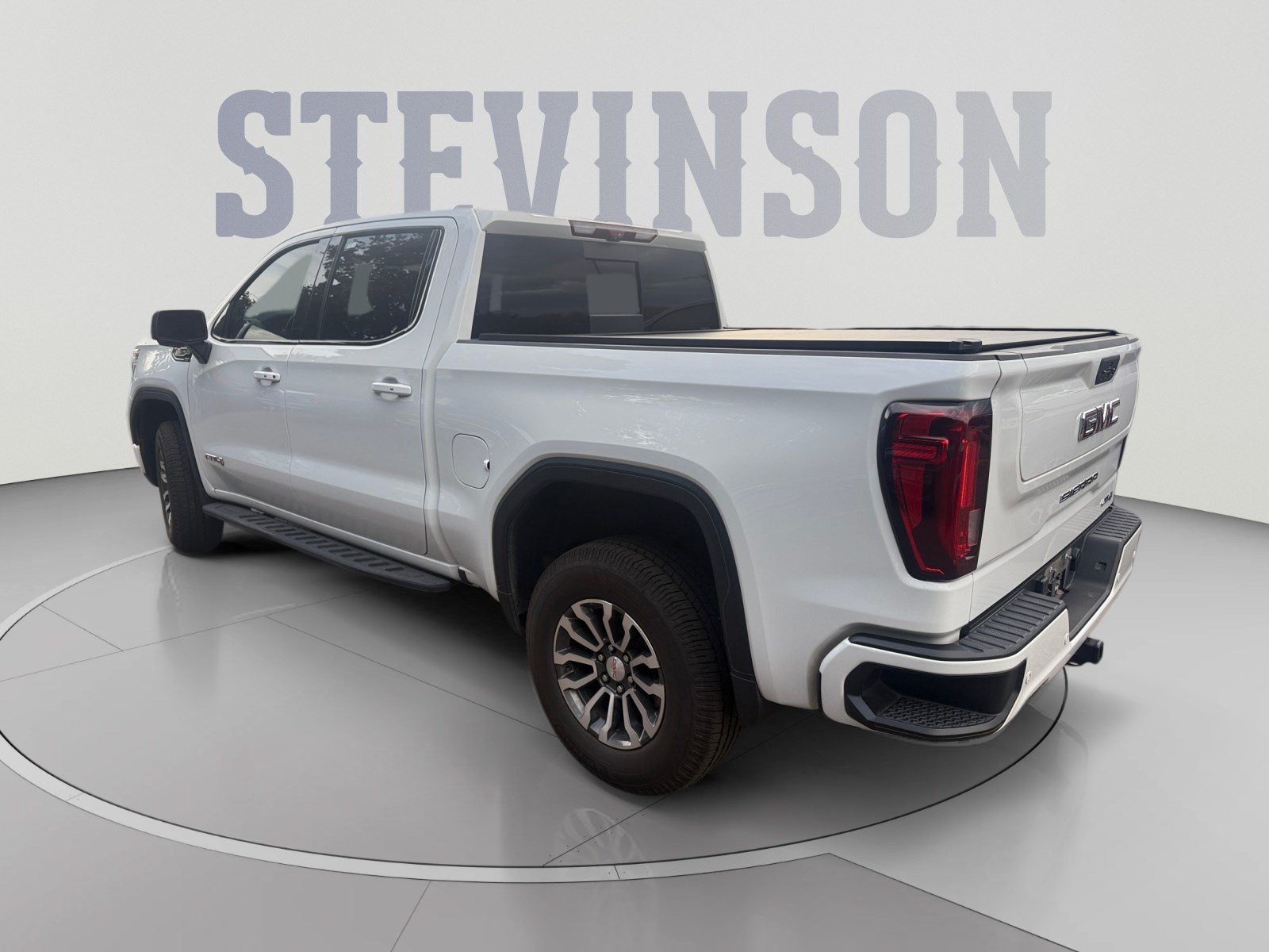 Used 2022 GMC Sierra 1500 AT4 w/ AT4 Premium Package AWD/4WD image 3