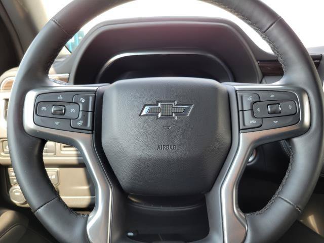 Used 2024 Chevrolet Tahoe Z71 w/ Luxury Package AWD/4WD image 13