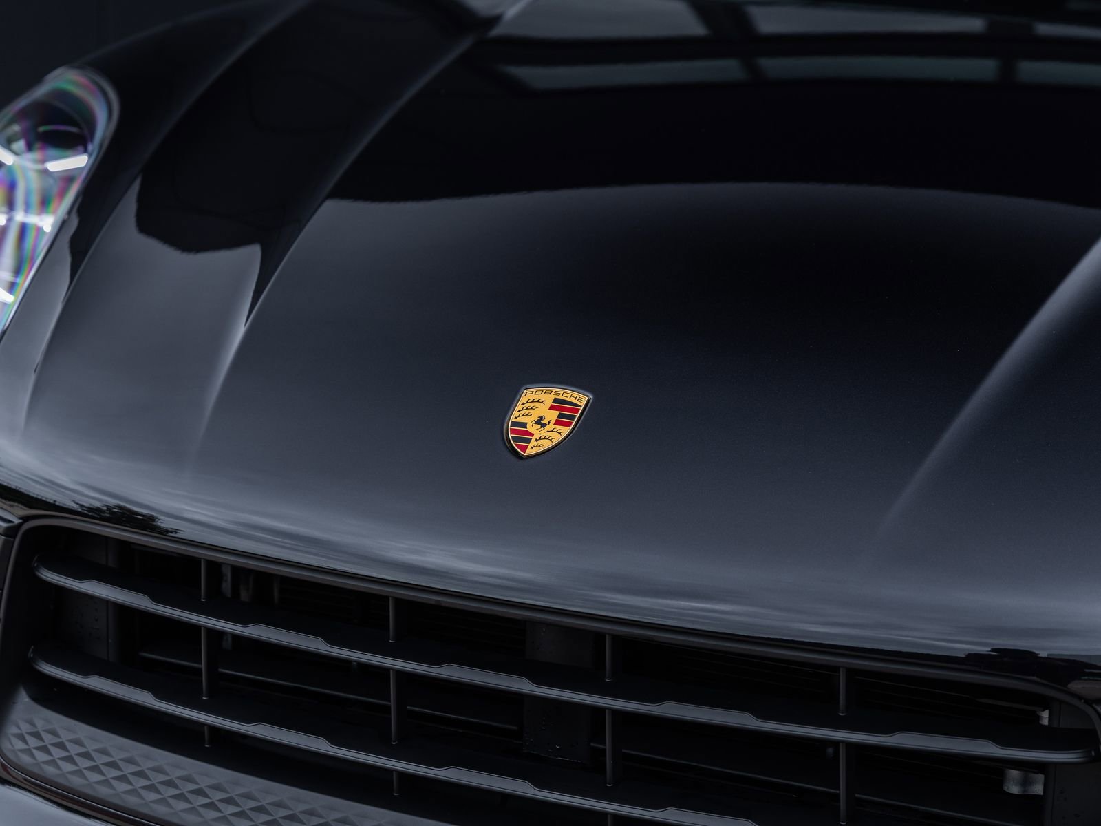 Certified 2022 Porsche Macan S image 18