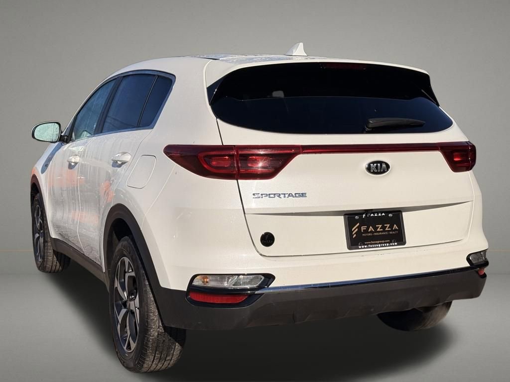 Used 2021 Kia Sportage LX image 3