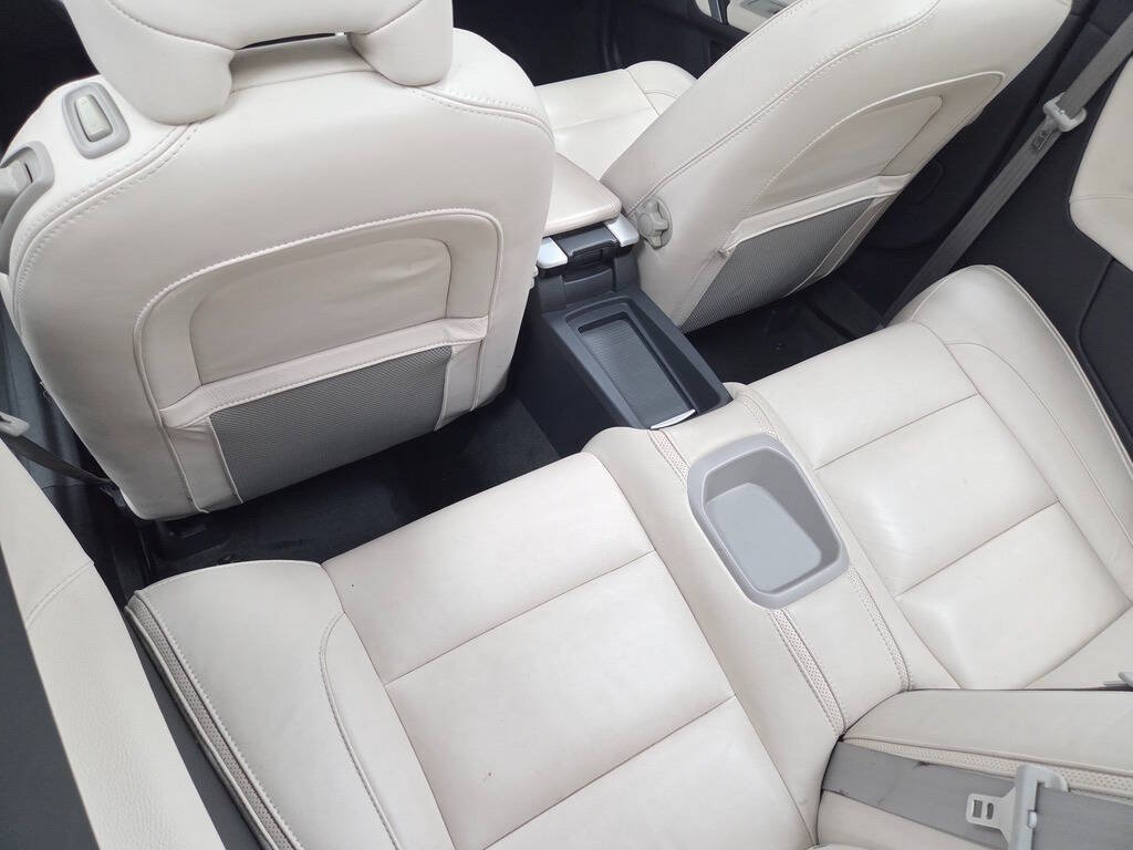 Used 2012 Volvo C70 T5 FWD image 40