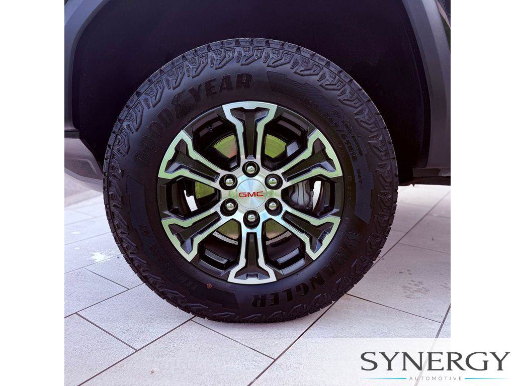 Used 2024 GMC Canyon AT4 AWD/4WD image 31