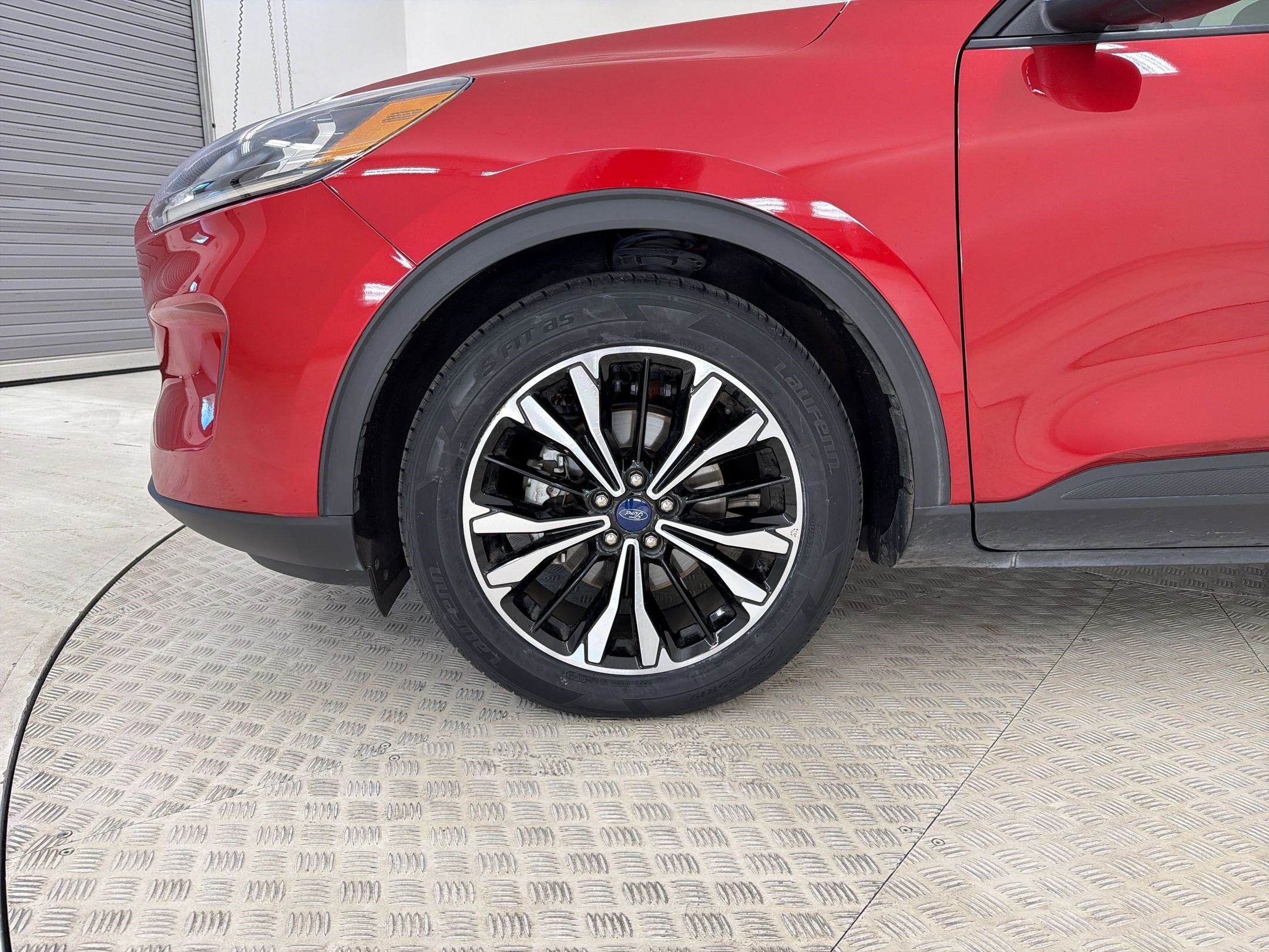 Certified 2022 Ford Escape SE w/ SE Sport Appearance Package FWD image 12