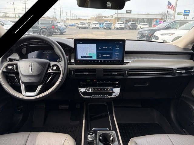 Used 2024 Lincoln Corsair AWD w/ Equipment Group 101A image 17
