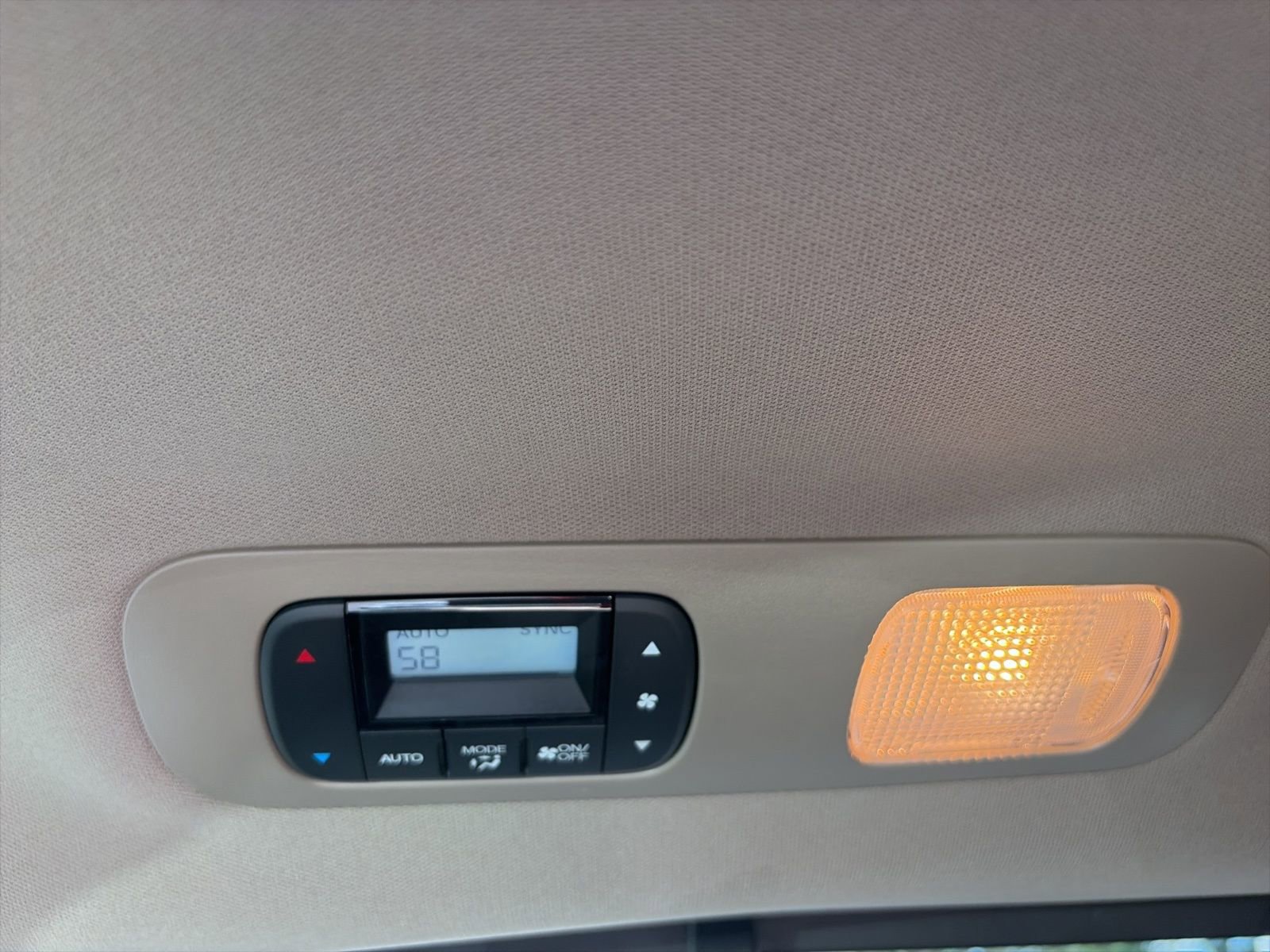 Used 2023 Honda Odyssey EX-L image 12