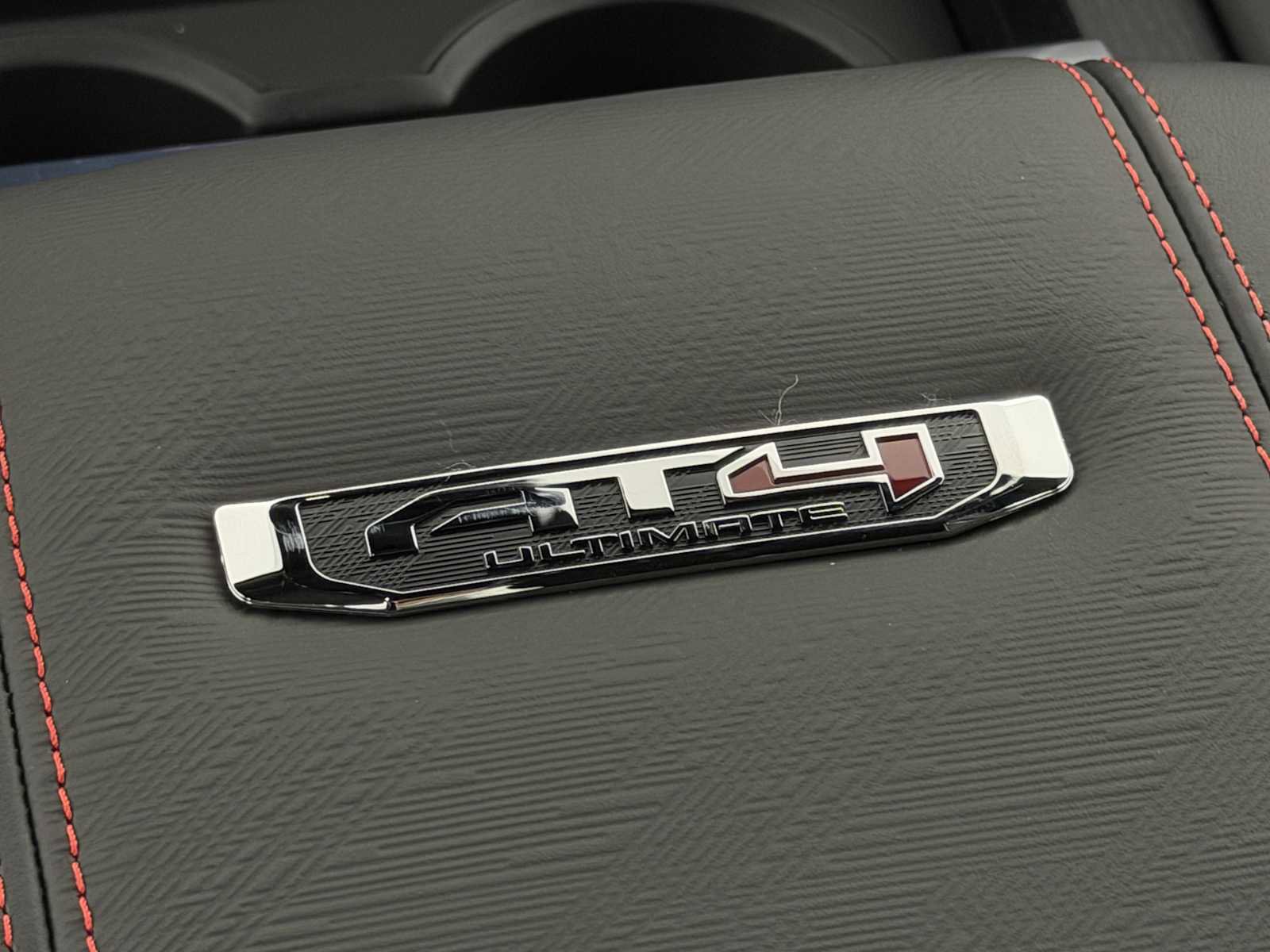 New 2026 GMC Yukon AT4 Ultimate w/ LPO, Floor Liner Package AWD/4WD image 26