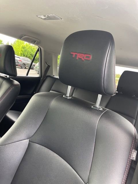 Used 2022 Toyota 4Runner TRD Off-Road Premium AWD/4WD image 9