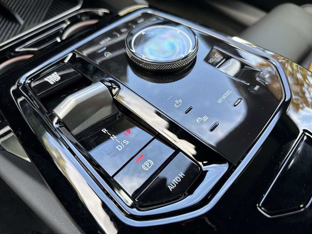 New 2026 BMW 530i w/ M Sport Package image 24