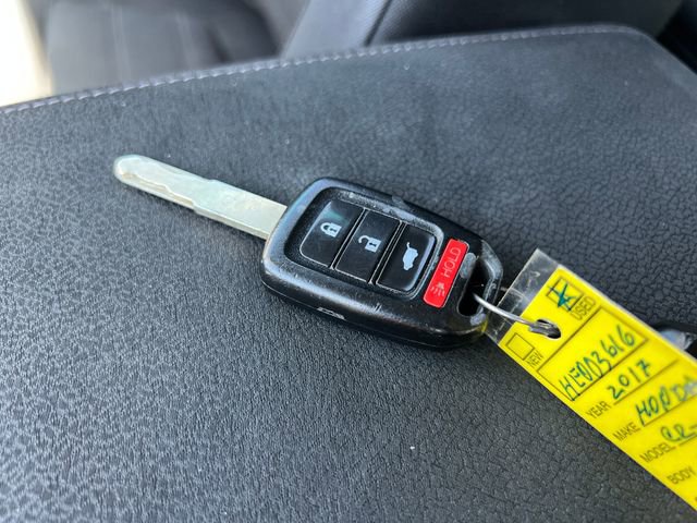 Used 2017 Honda CR-V LX image 31