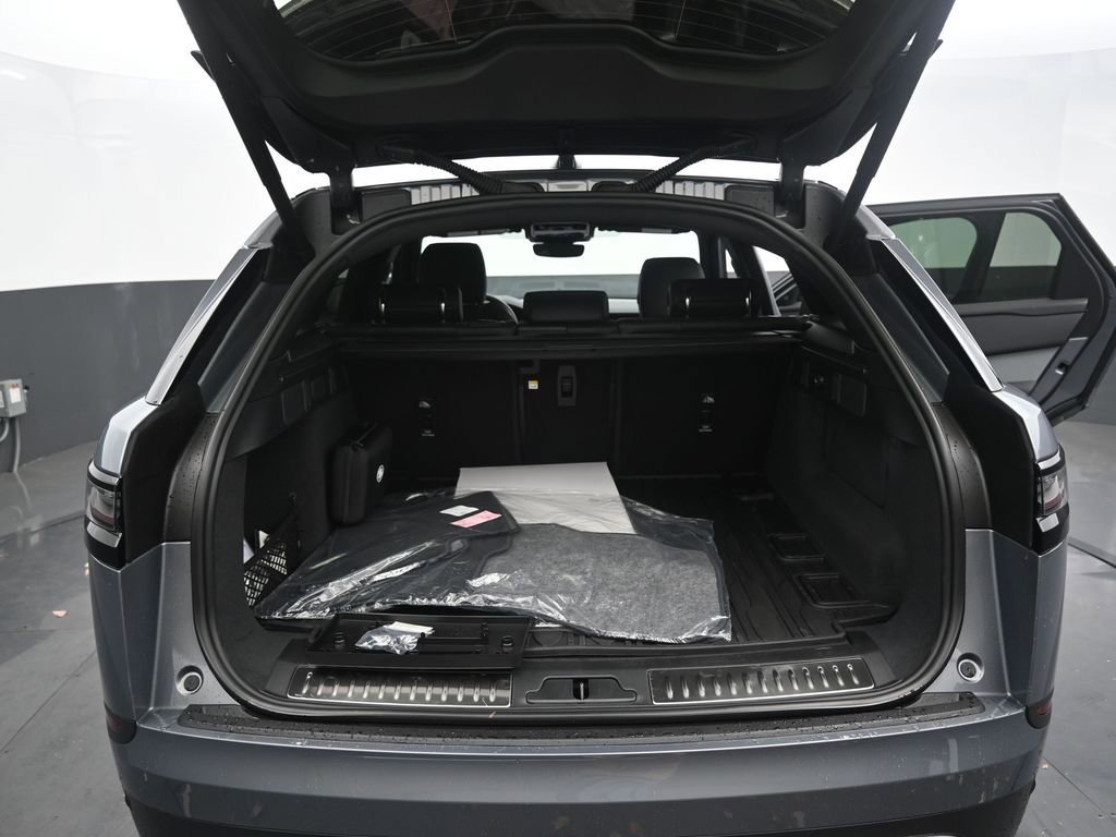 Used 2025 Land Rover Range Rover Velar S image 13