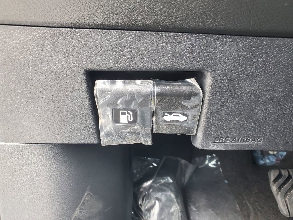 New 2025 Nissan Versa SV w/ Trunk Package image 12