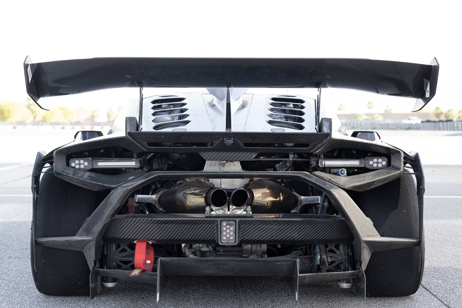 Used 2022 Lamborghini Huracan EVO RWD image 17