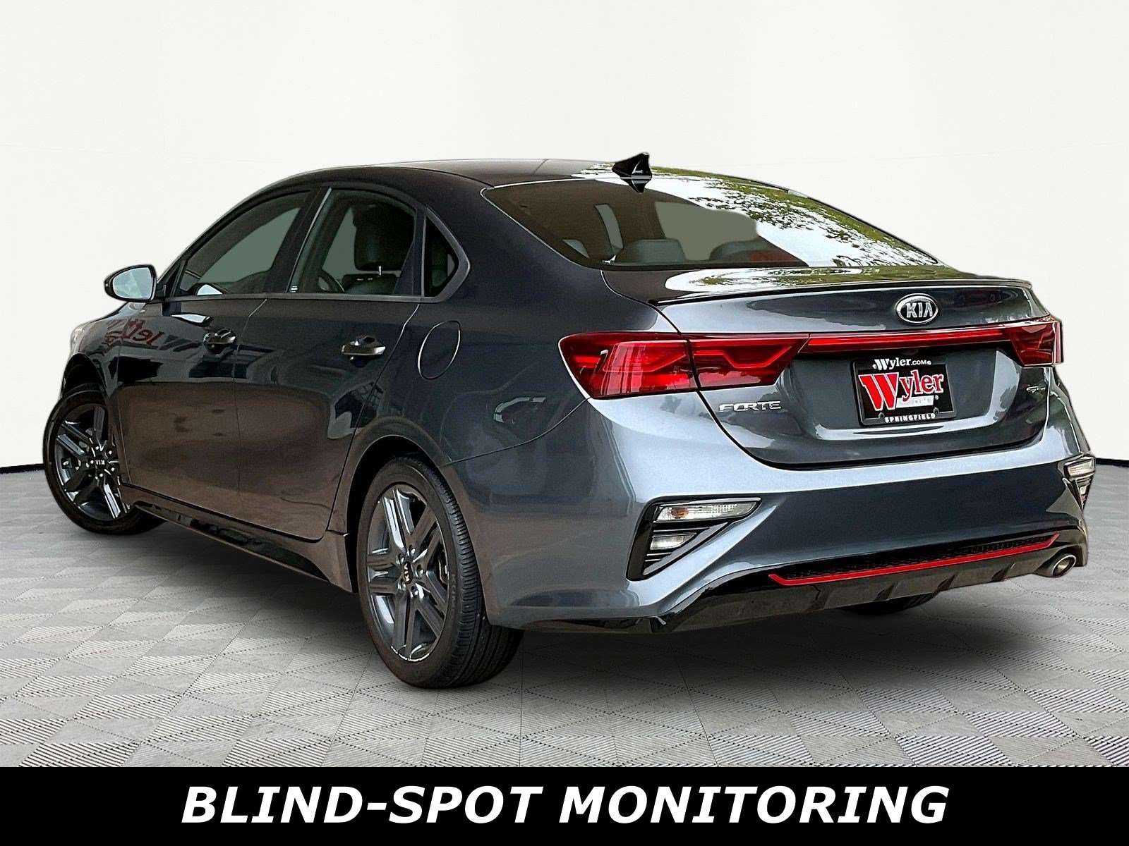 Used 2021 Kia Forte GT-Line w/ GT-Line Premium Package FWD image 4