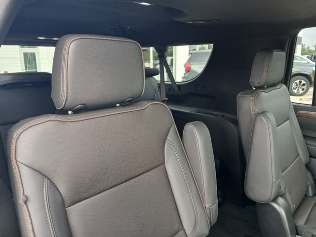 Certified 2023 Chevrolet Suburban High Country image 15