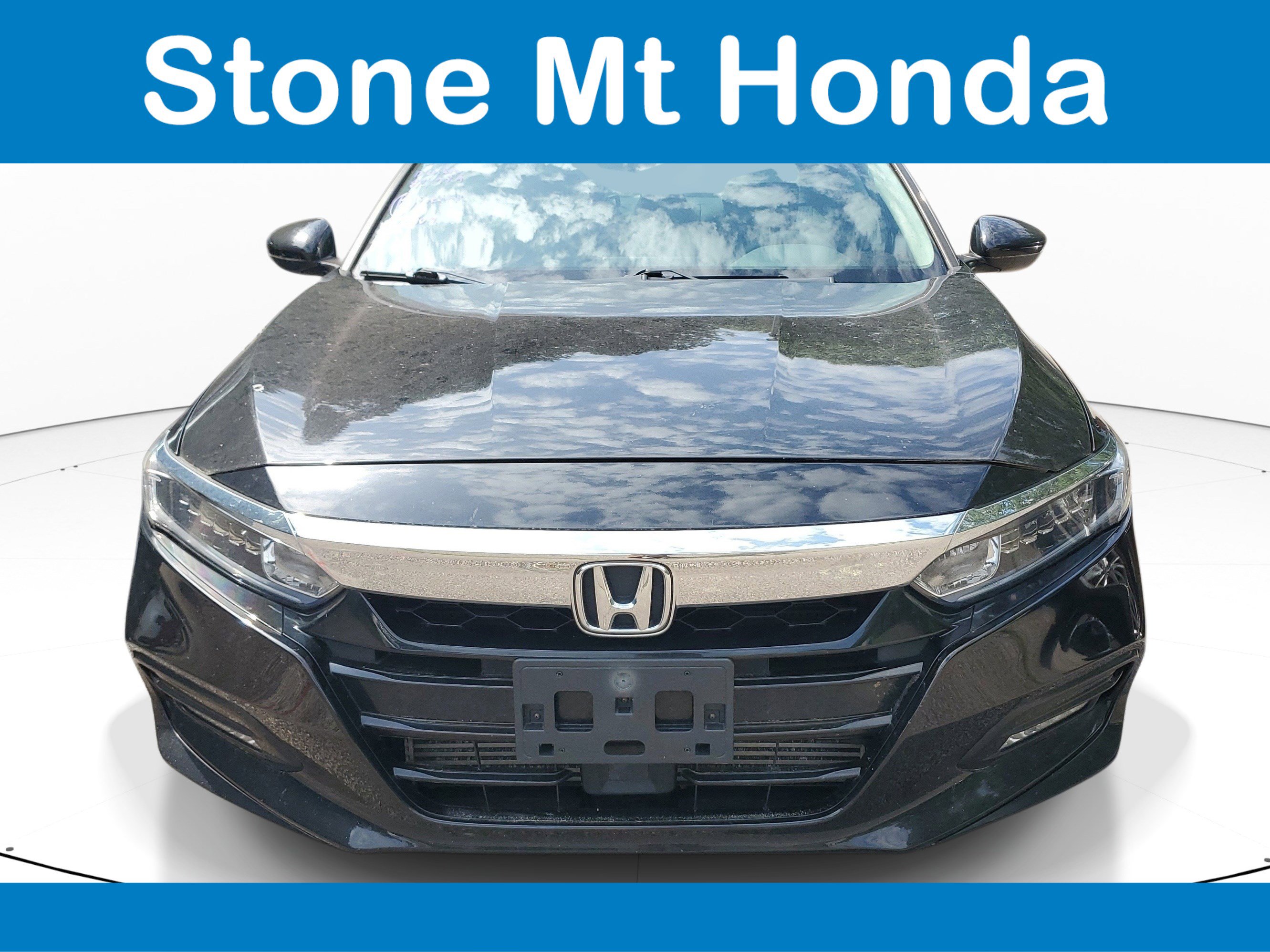 Used 2018 Honda Accord EX image 2