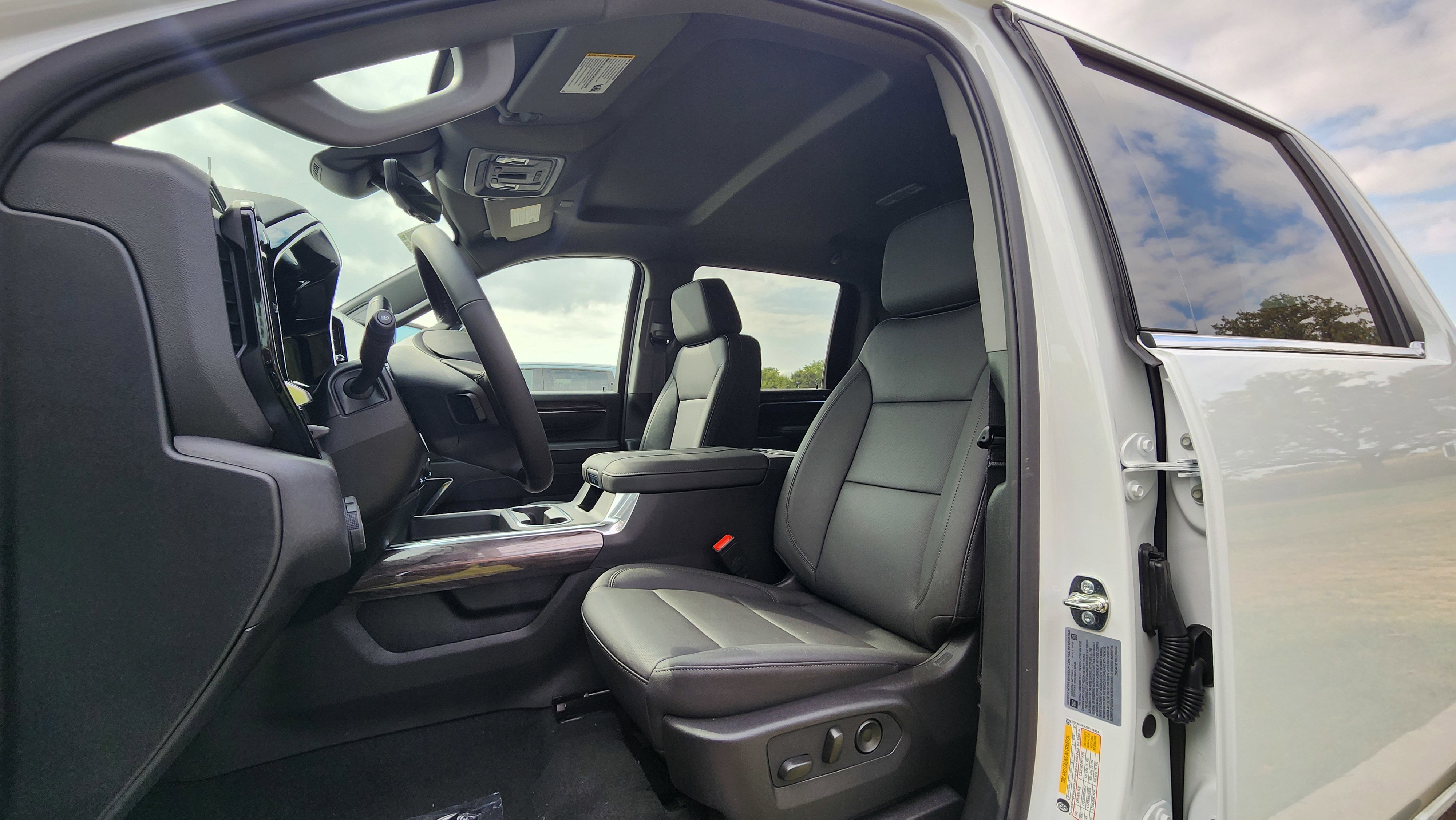 New 2026 Chevrolet Silverado 3500 LTZ w/ LTZ Convenience Package image 12