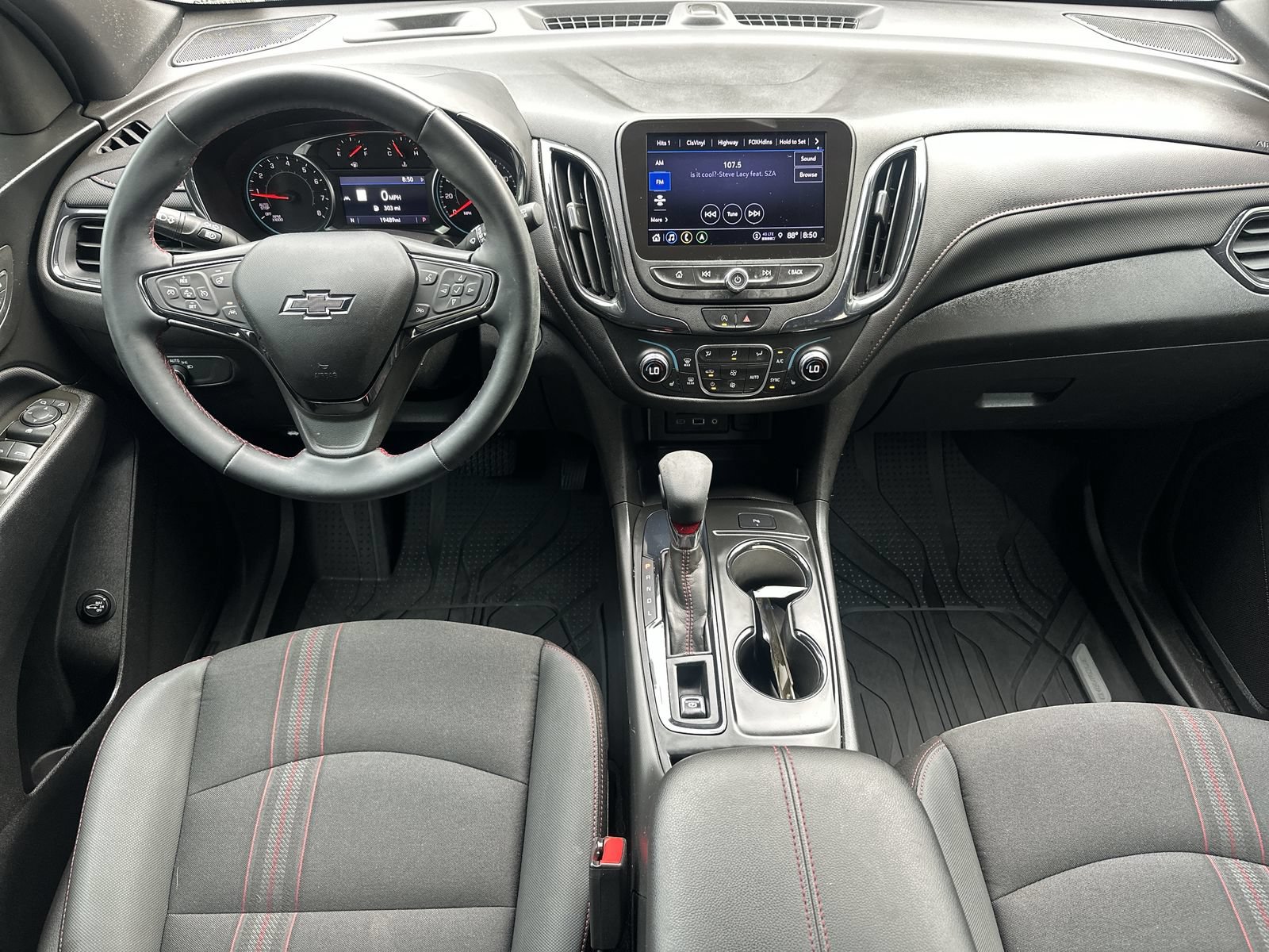 Used 2023 Chevrolet Equinox RS FWD image 18