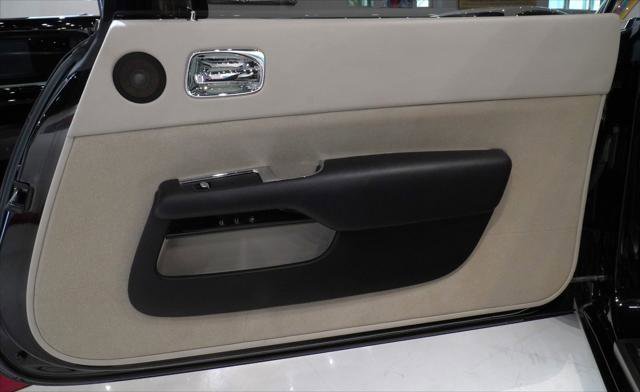 Used 2014 Rolls-Royce Wraith image 35