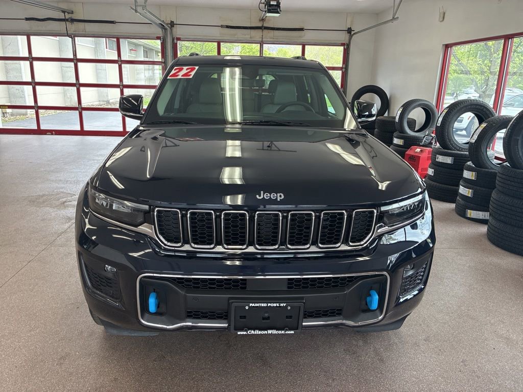 Certified 2022 Jeep Grand Cherokee Overland w/ Luxury Tech Group IV AWD/4WD image 2