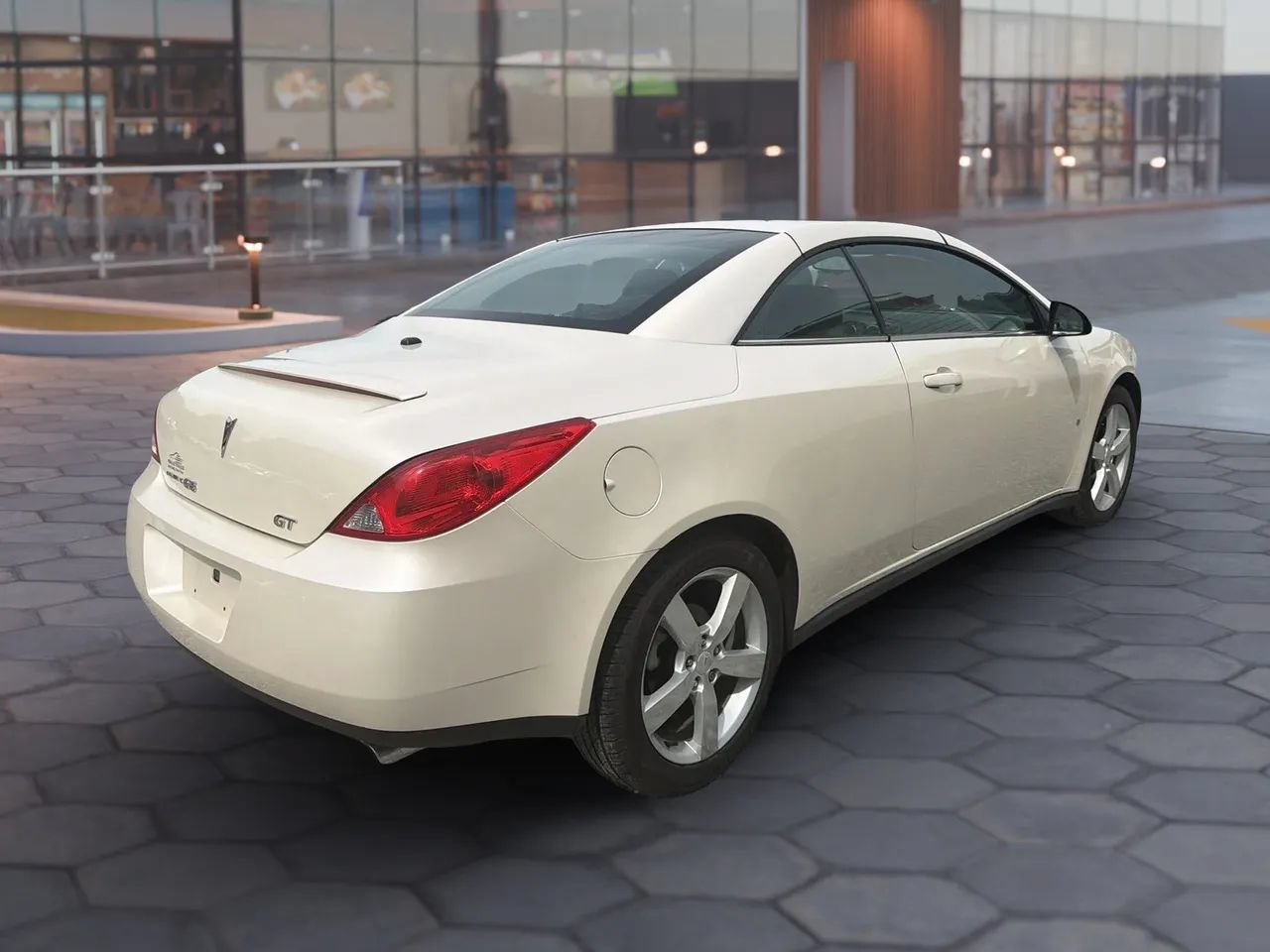 Used 2008 Pontiac G6 GT FWD image 14