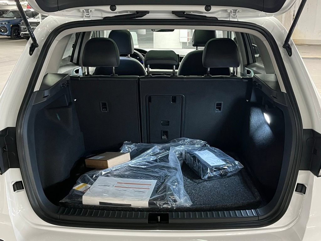 New 2026 Volkswagen Taos SE AWD/4WD image 38