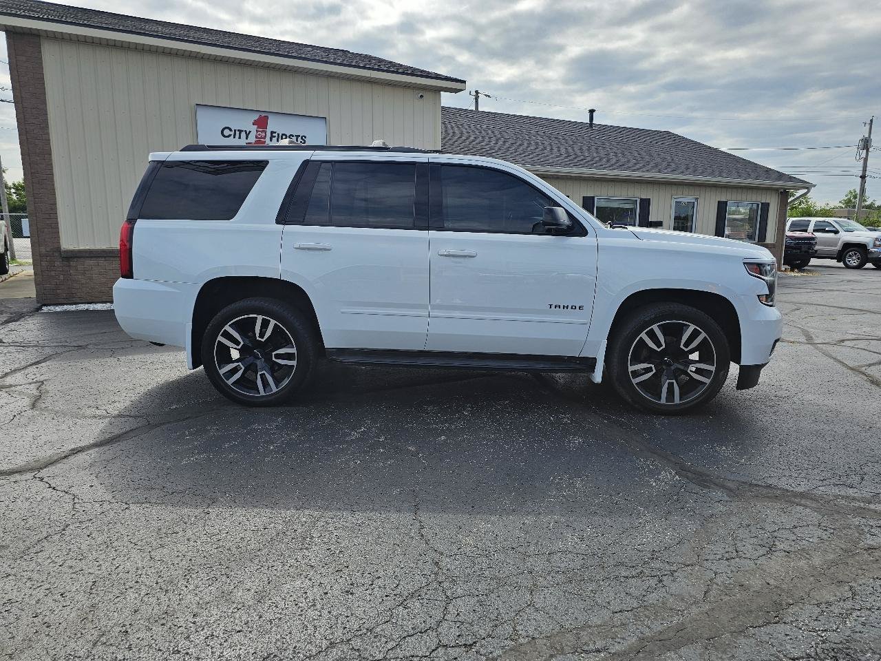 Used 2018 Chevrolet Tahoe Premier w/ RST 6.2L Performance Edition AWD/4WD image 33