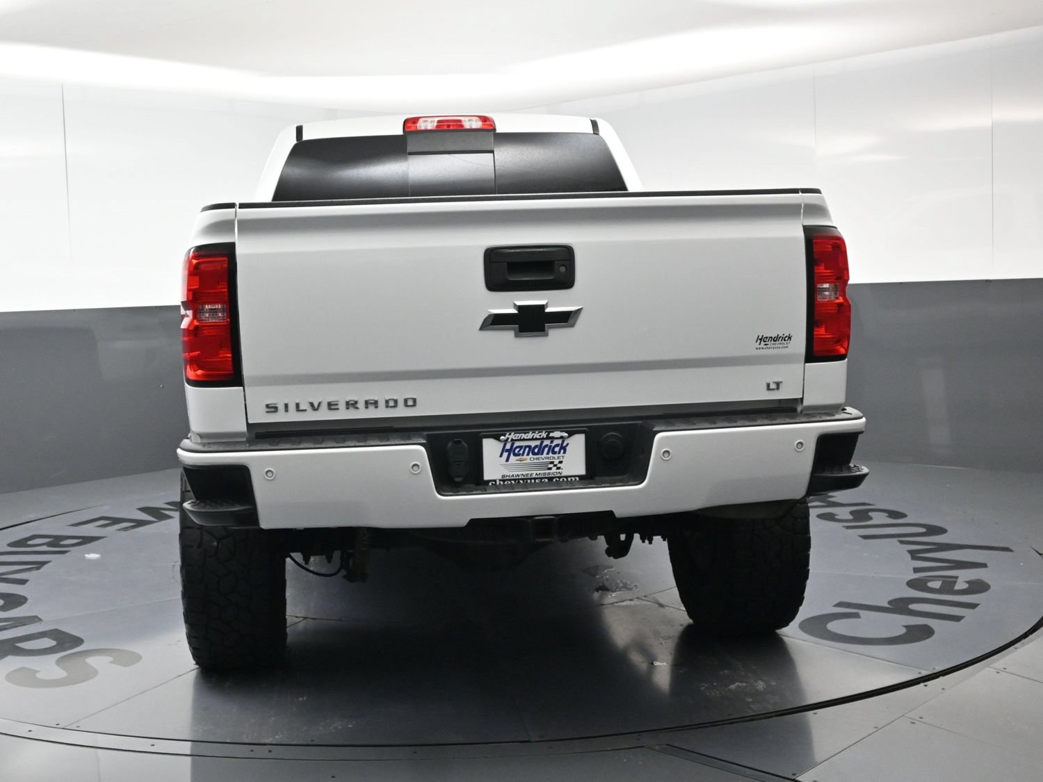 Used 2018 Chevrolet Silverado 1500 LT w/ All Star Edition AWD/4WD image 8