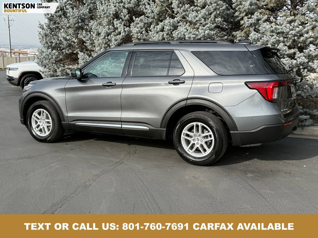 Used 2025 Ford Explorer Active AWD/4WD image 5