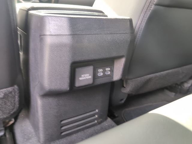 Used 2024 Toyota Tacoma Limited w/ Limited Package (LT) image 25