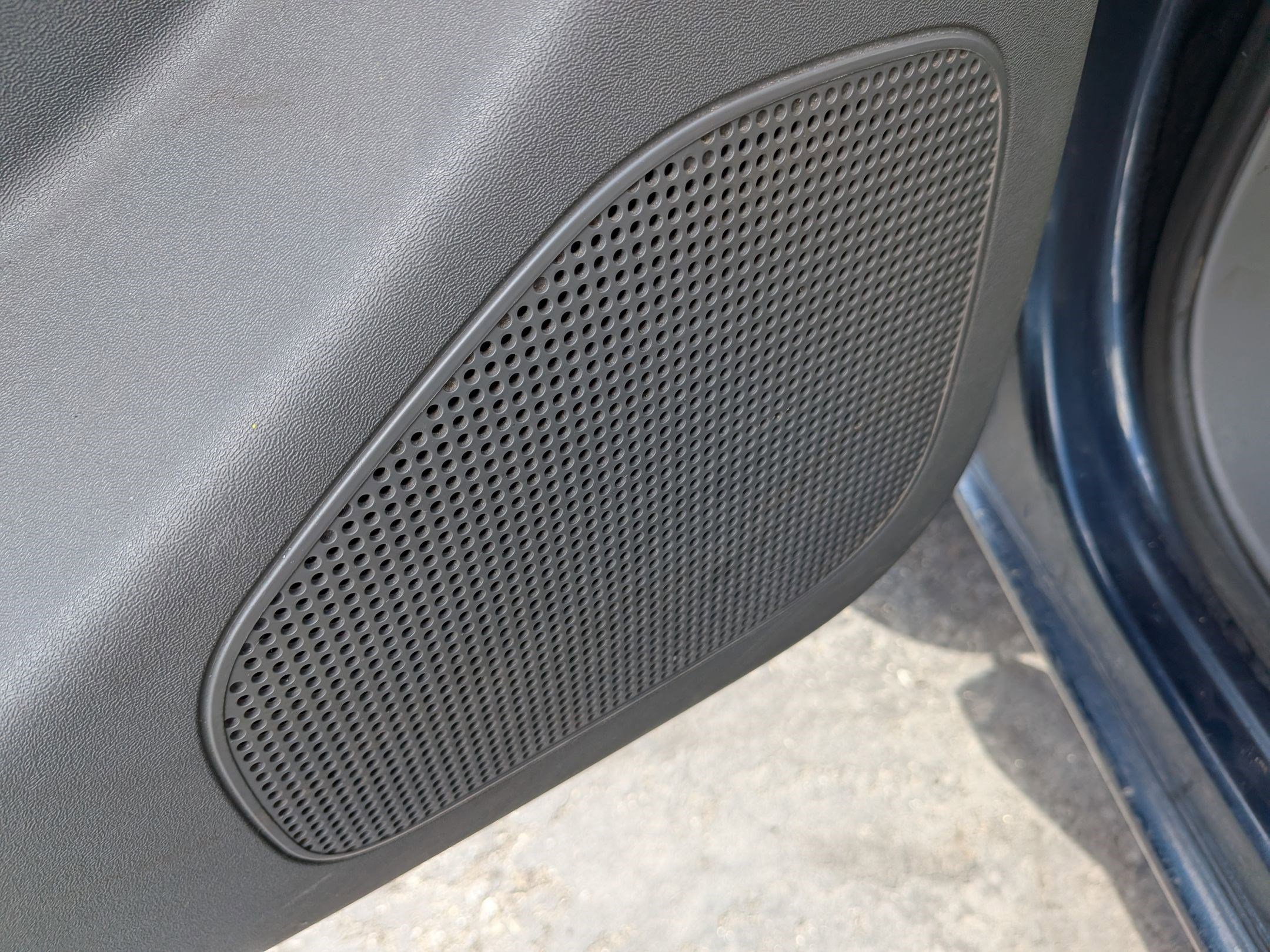 Used 2017 Nissan Frontier SV image 15