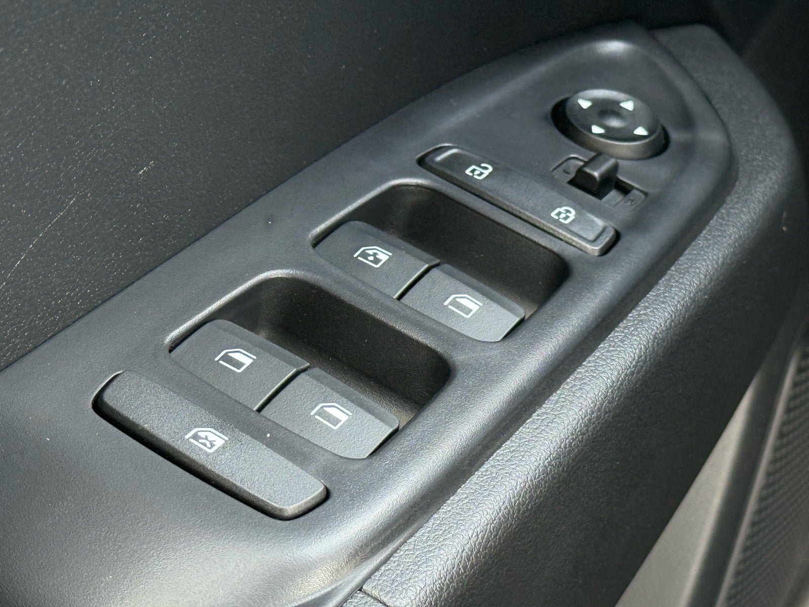 New 2026 Hyundai Venue SEL FWD image 15