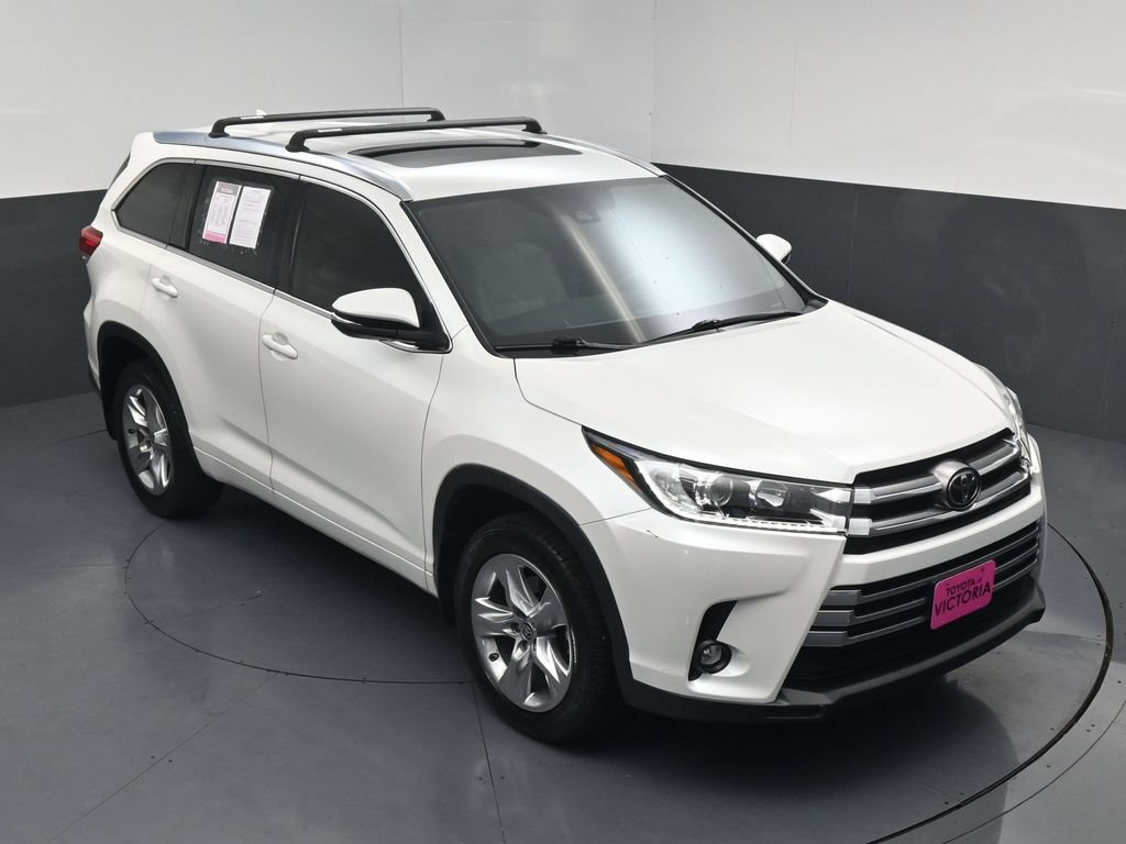 Used 2019 Toyota Highlander Limited FWD image 15