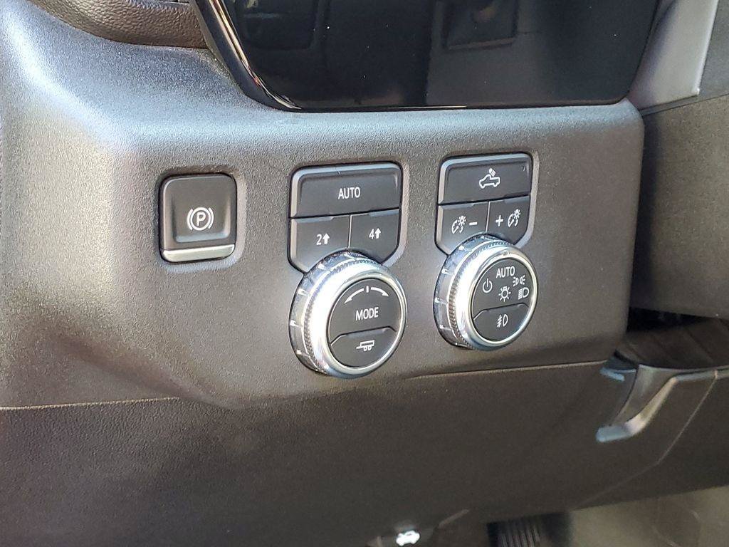 Used 2024 GMC Sierra 1500 Elevation AWD/4WD image 14