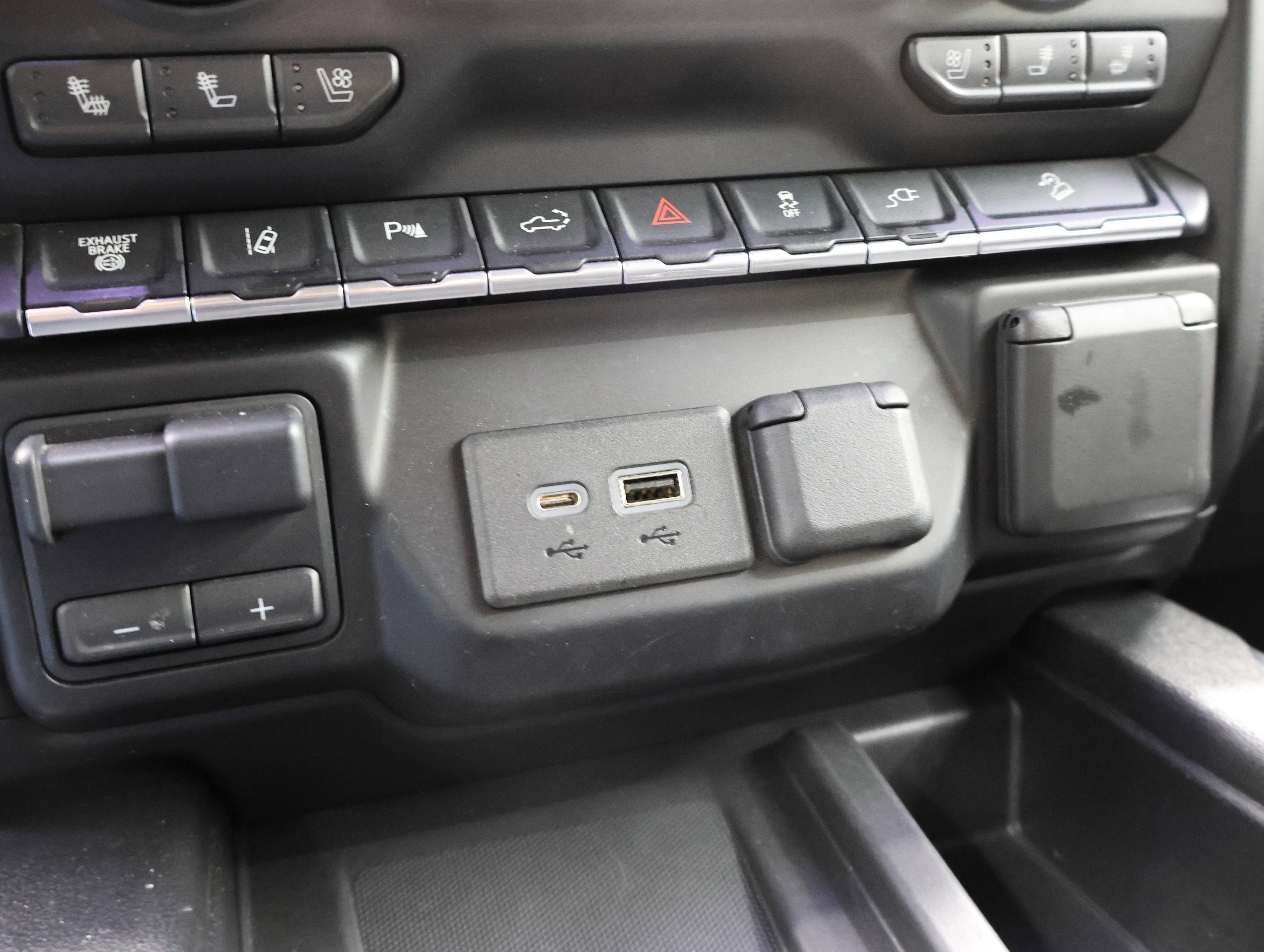 Used 2021 Chevrolet Silverado 2500 High Country w/ Z71 Off-Road Package image 52