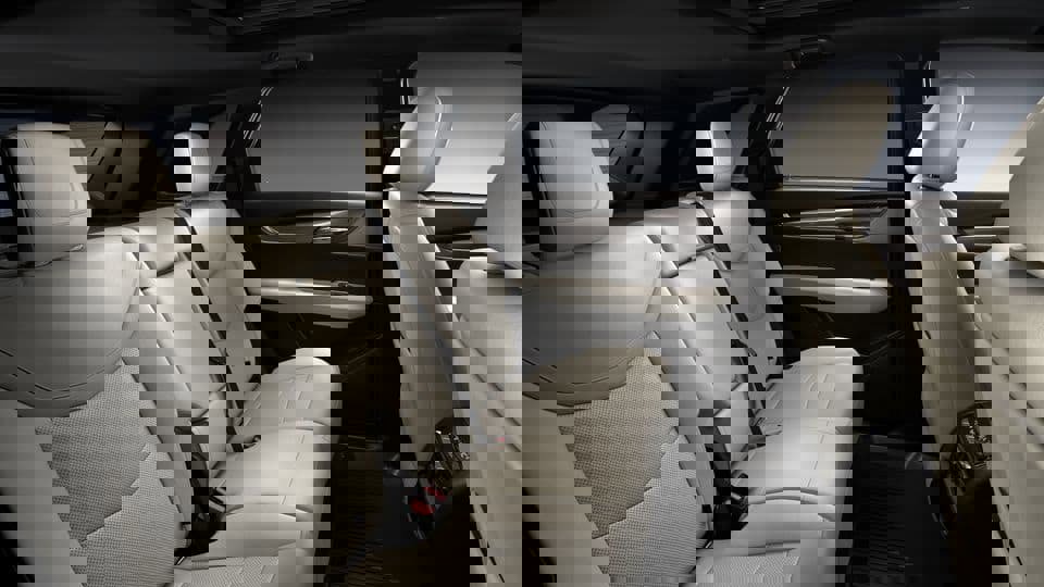 New 2025 Cadillac XT5 Sportv w/ LPO, Red Accent Package image 26