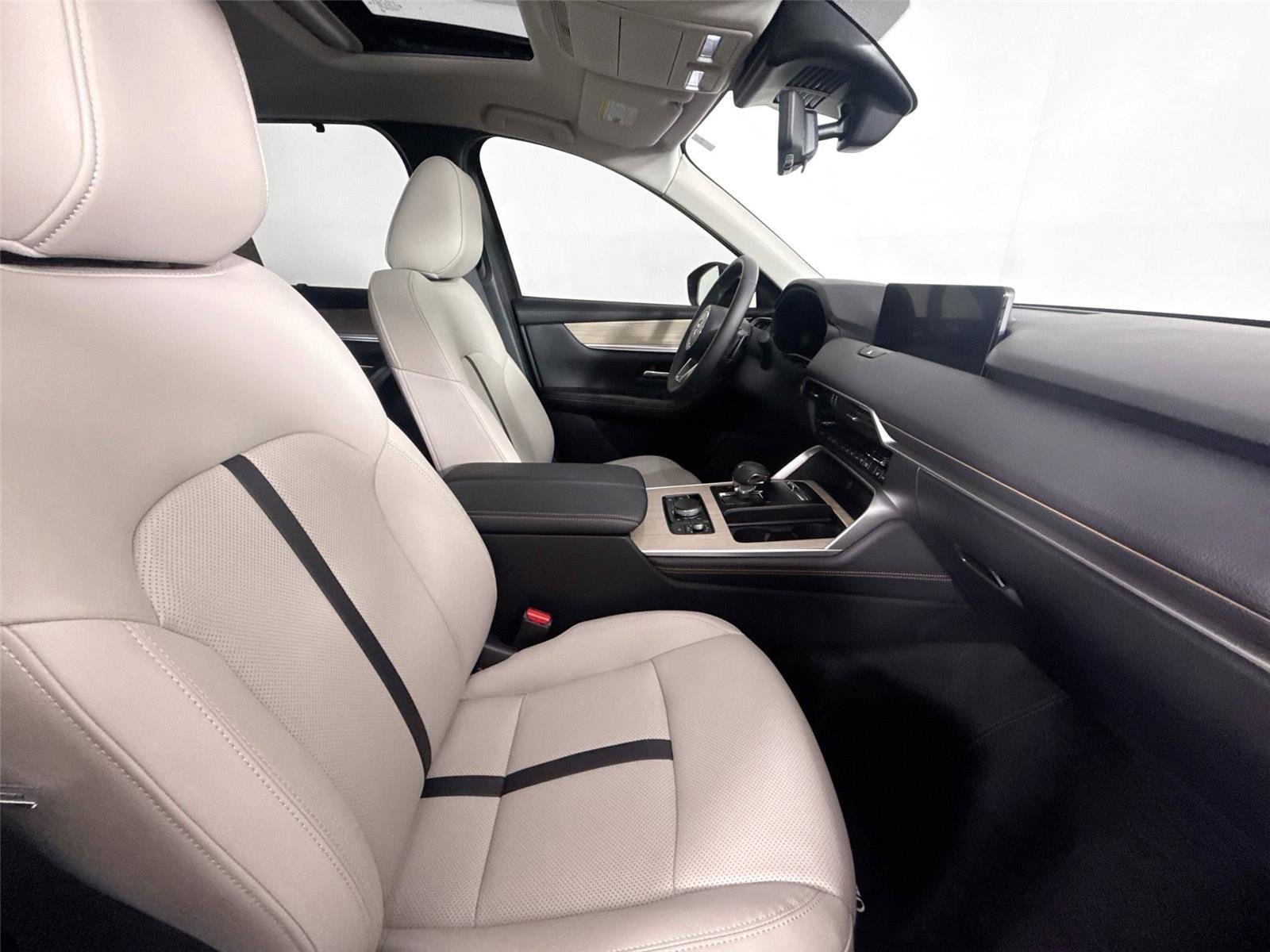 Certified 2025 MAZDA CX-70 3.3 Turbo w/ Premium Package image 48